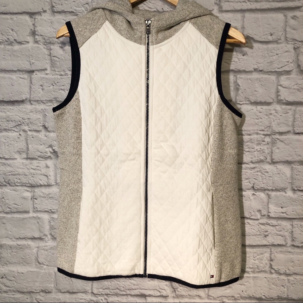Tommy Hilfiger quilted sweater vest with hood